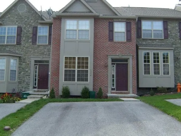 1394 Wanda Dr, Hanover, PA 17331
