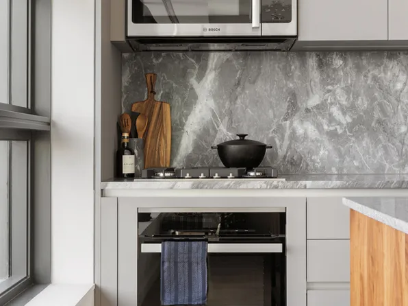 547 West 47th Street image 7 of 36