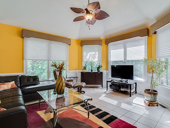5th image of 3104 Ashwood Park Dr