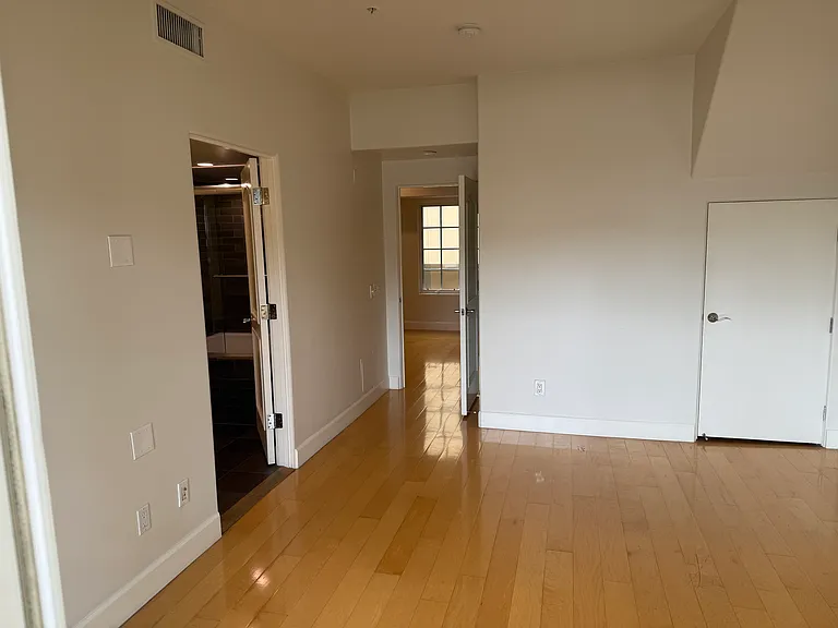 851 N San Vicente Blvd #203 — Photo 20