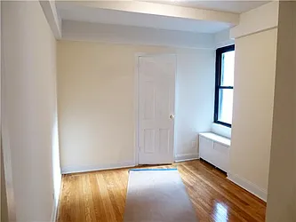 Rented by Siderow Residential Group