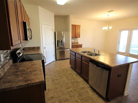 2nd image of 2262 Waltham St