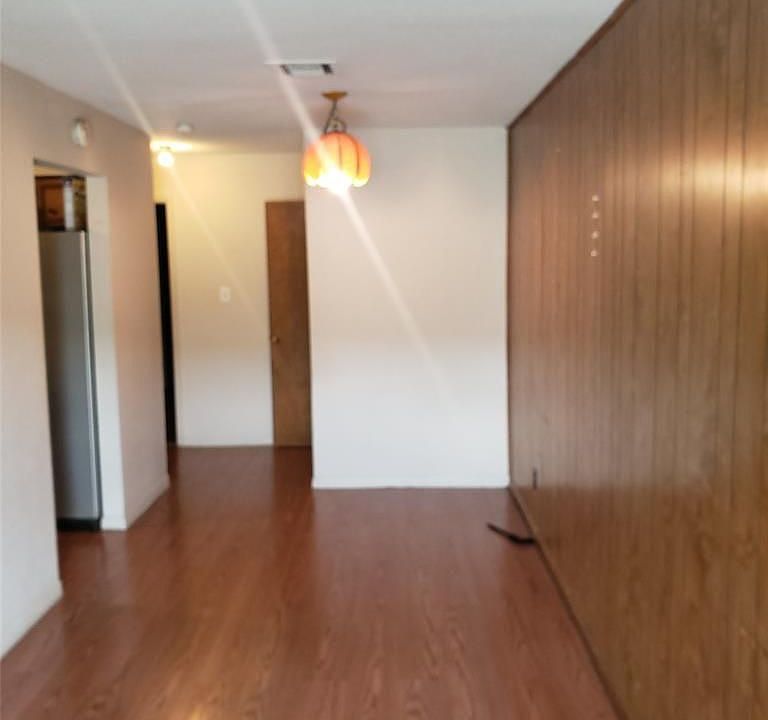 1st image of 3104 Waller Ave #9