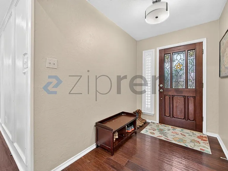 619 Quail Ln — Photo 4