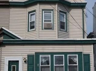 325 Middlesex St, Gloucester City, NJ 08030