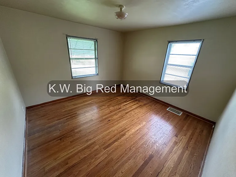 715 Utica Sellersburg Rd — Photo 6