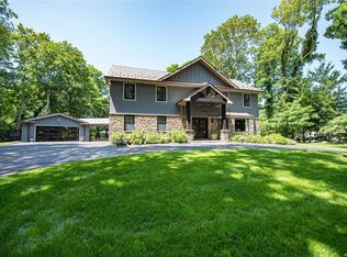 11 Pups Path, Northport, NY 11768
