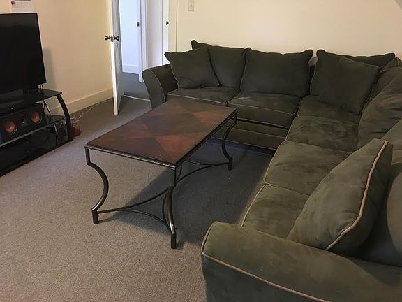 3rd image of 117 Dewitt Pl APT 5