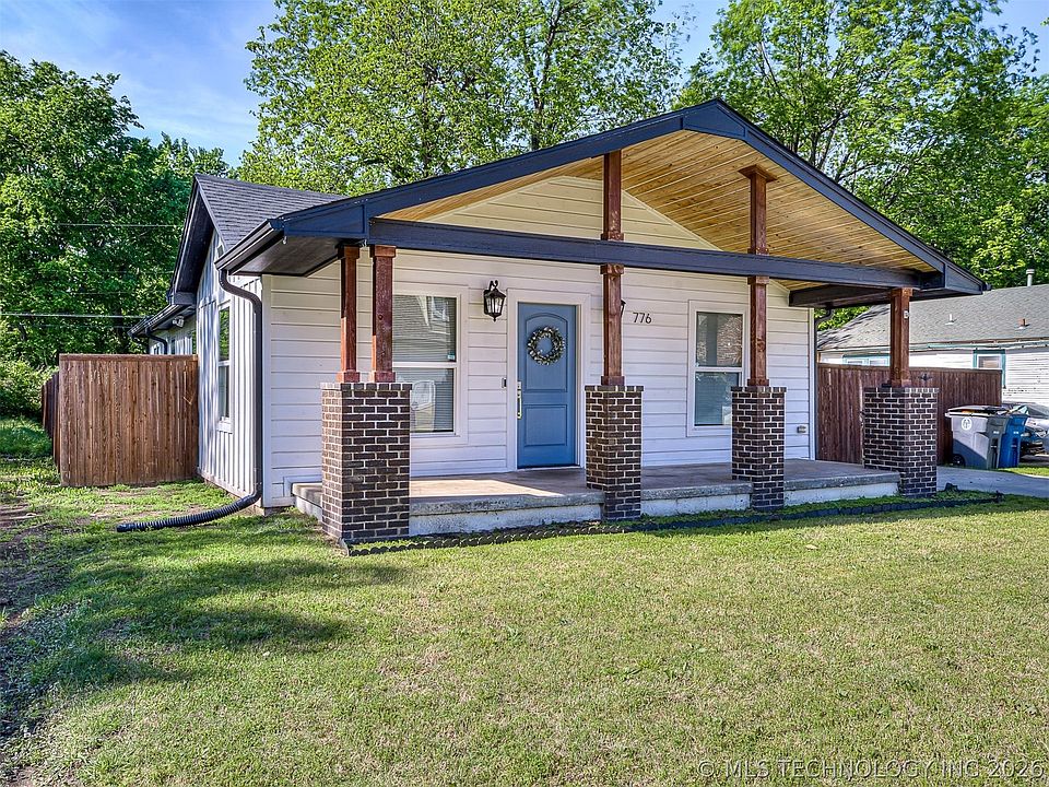 1st image of 776 E Seminole Pl