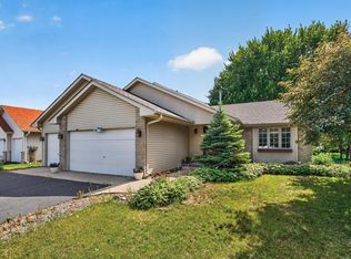 8725 Queens Gdns, Minneapolis, MN 55443