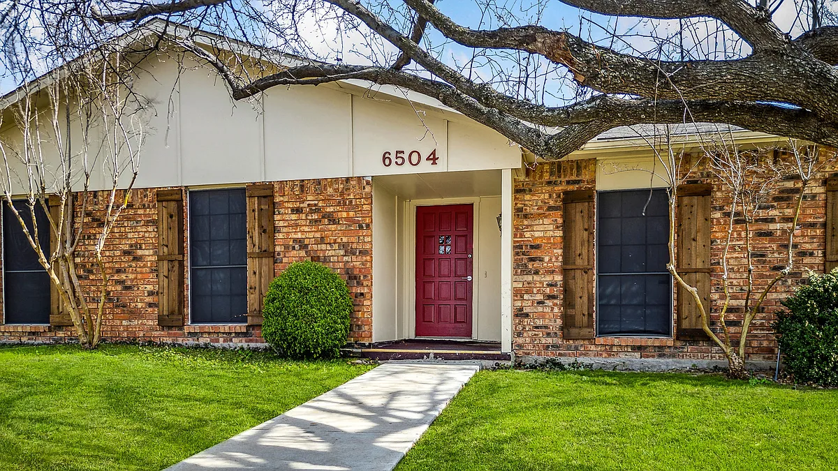 Building Photo - 6504 Blue Ridge Trl