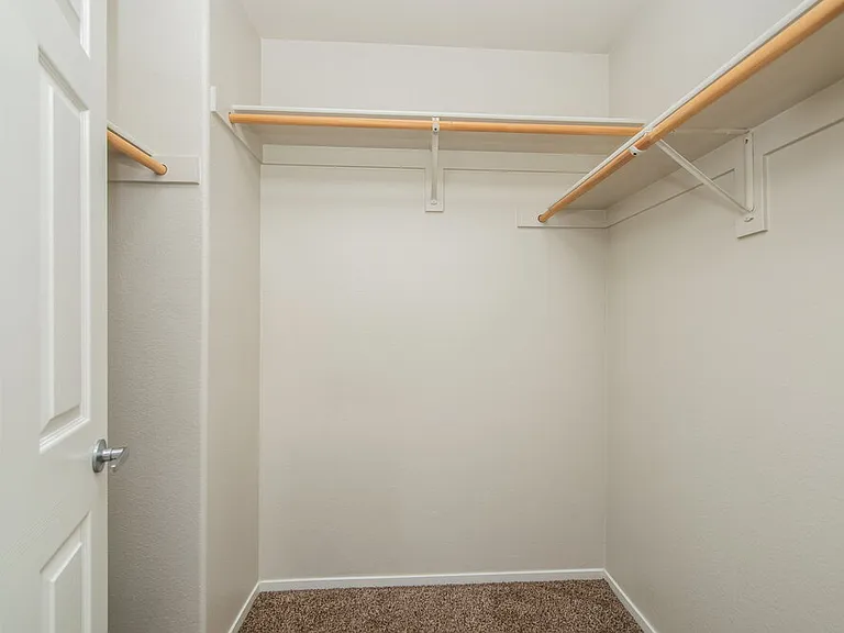 1240 Maple Pines Ave — Photo 11