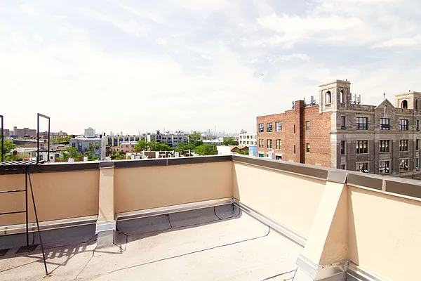 Rented by Nooklyn NYC LLC | media 59