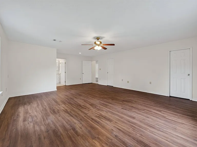 418 Texas St — Photo 5