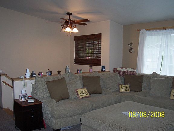 Big Living room, Cathedral Ceilings