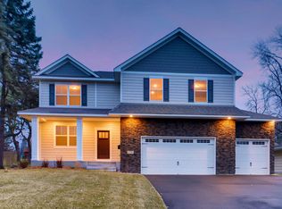 4516 Dunham Dr, Minneapolis, MN 55435