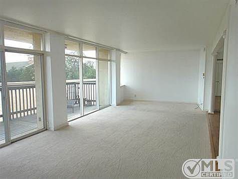 4th image of 6211 W Northwest Hwy APT 301