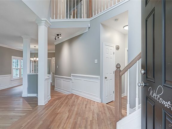 3rd image of 9235 Rose Cottage Ln