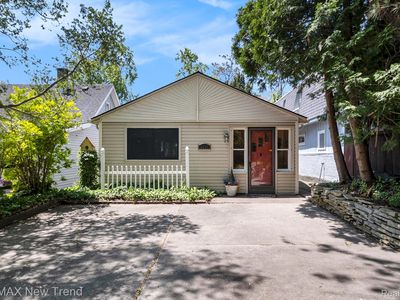 4044 Fieldview Ave, West Bloomfield, MI, 48324