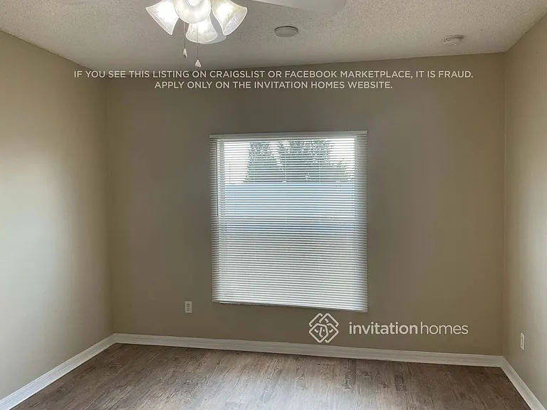 427 Symphony Pl — Photo 13