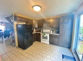 37 Annandale Rd, Newport, RI 02840