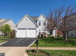 44128 Merrywood Ct, Ashburn, VA 20147