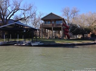 536 Turtle Ln, Seguin, TX 78155