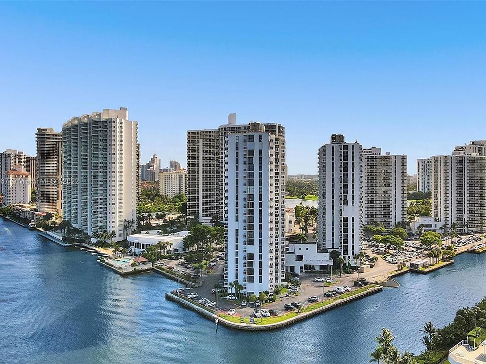 1st image of 20515 E Country Club Dr APT 847