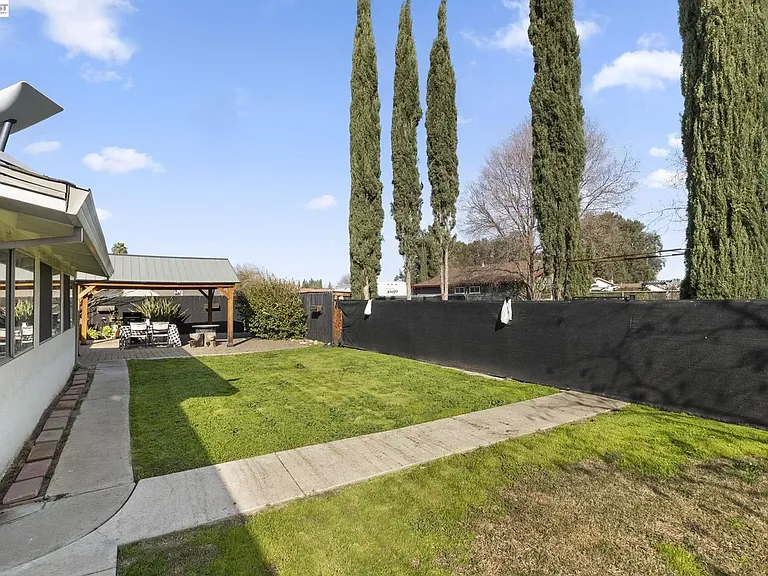 25820 S Macarthur Dr — Photo 12