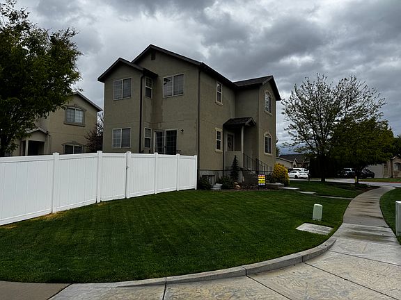 3rd image of 2203 N 1960th St W