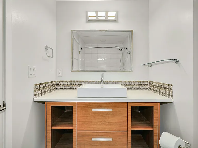8003 NE 128th St — Photo 11
