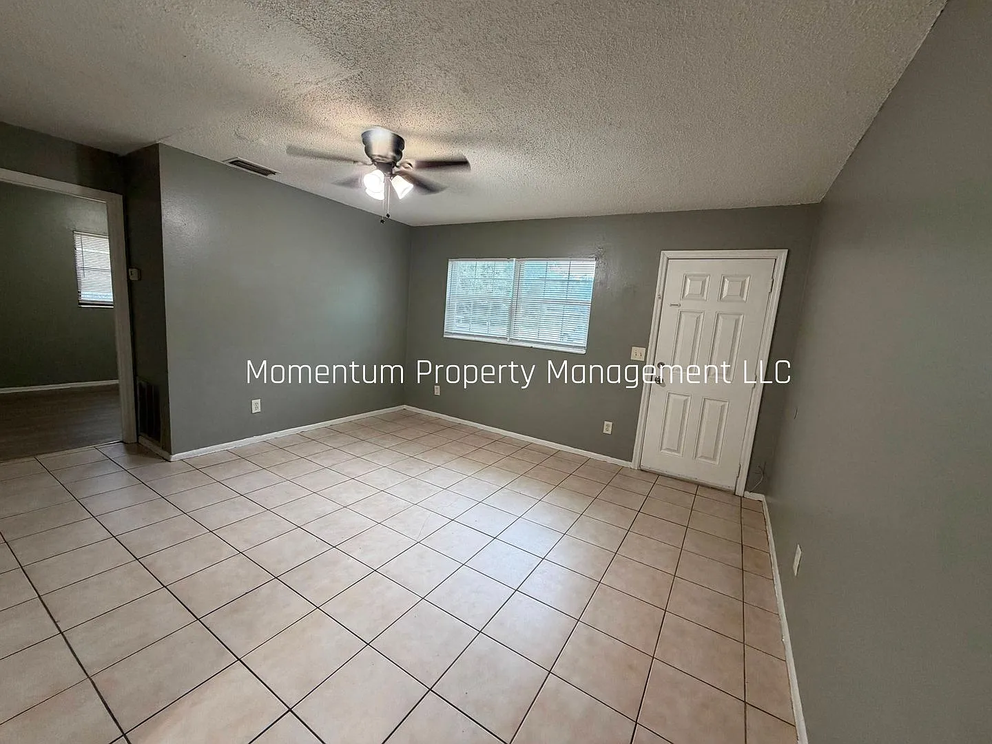 10401 N 11th St. Unit B Tampa, FL 33612 — Photo 2