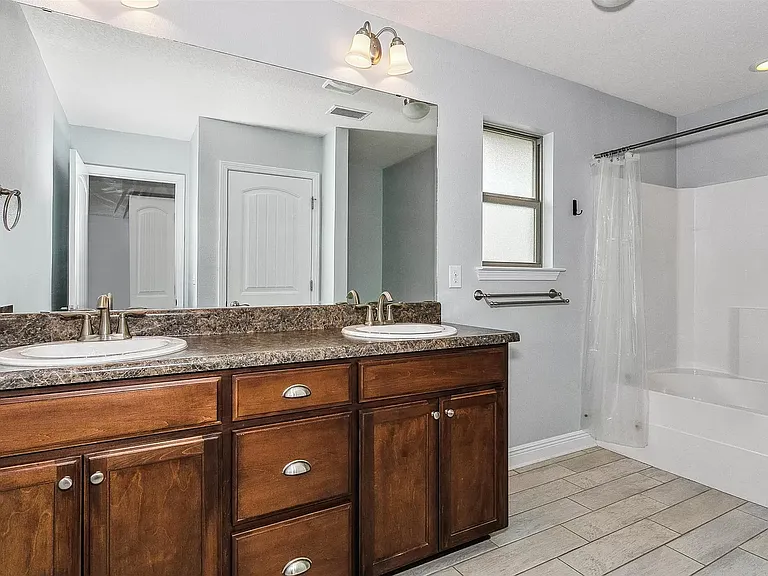 3821 Weatherstone Cir — Photo 11