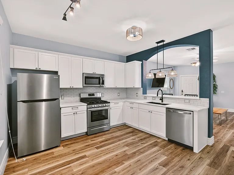 Newly remodeled kitchen, all new appliances
