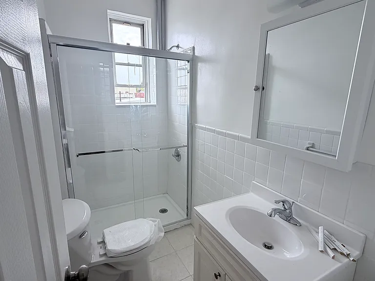 32-15 43rd St #11 — Photo 3