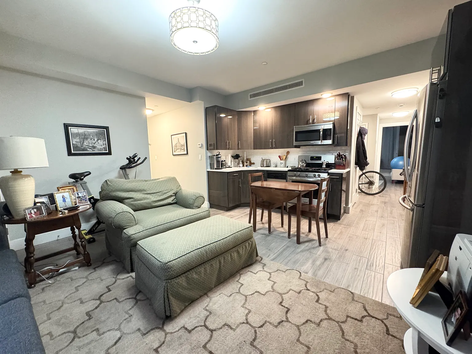 326 Bond St — Photo 3