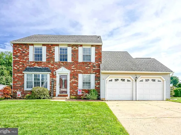 50 Long Bow Dr, Sewell, NJ 08080