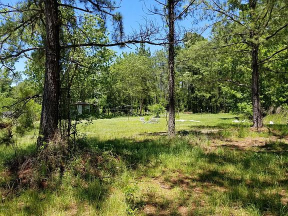 2nd image of 3519 Maris Ln
