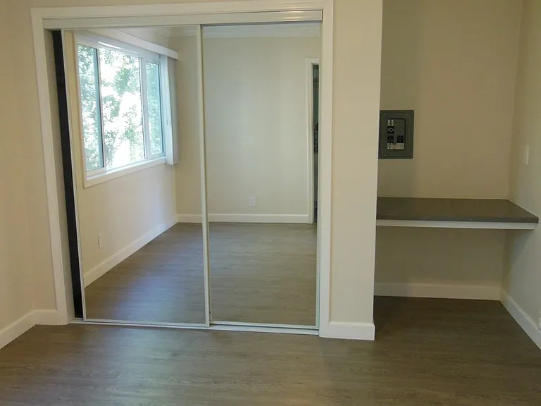 525 Walnut St — Photo 5