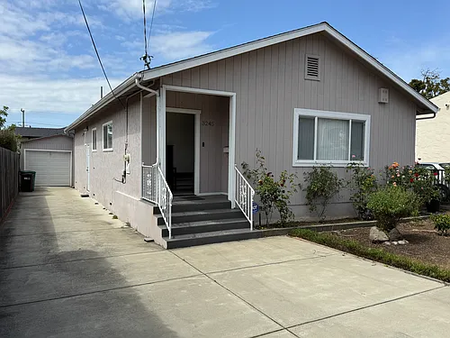 3245 Texas St Photo 1