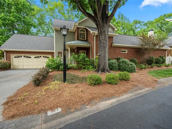 313 Hambrick Ct, Winston Salem, NC 27106