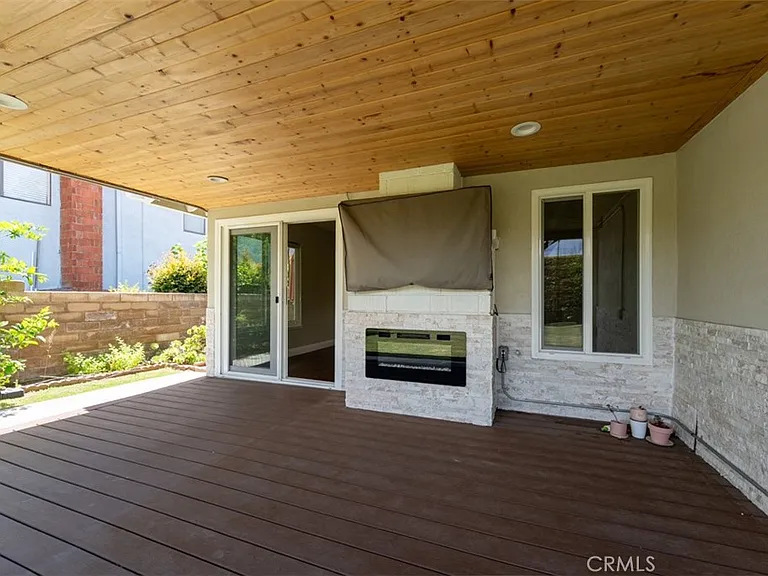 1981 Berkshire Dr — Photo 35