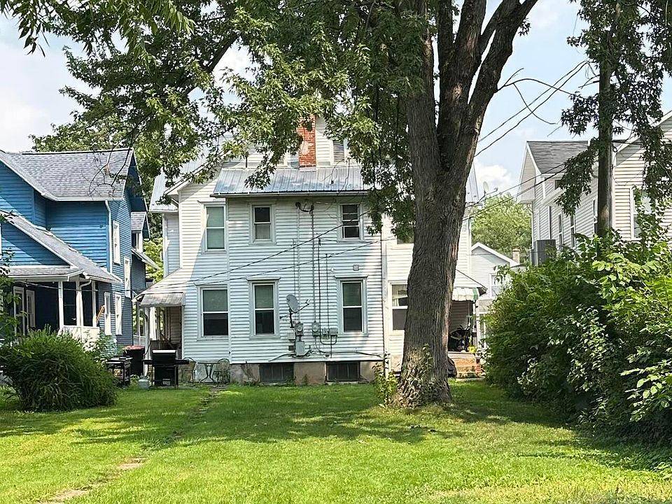 2nd image of 738-740 N Front St