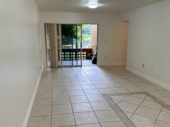 2nd image of 9735 Fontainebleau Blvd #G109