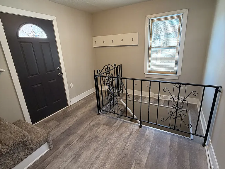 6909 Lakeview Dr — Photo 6