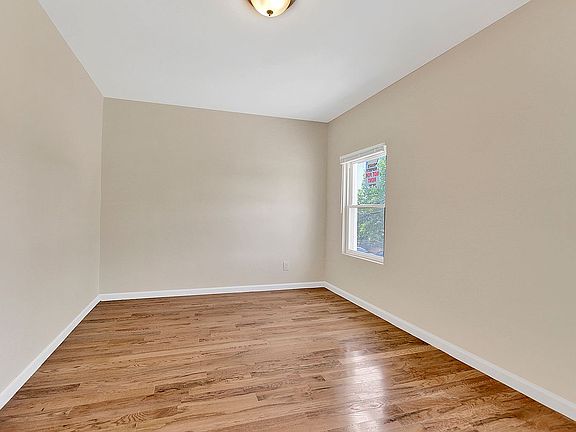 5th image of 110-11 159th St