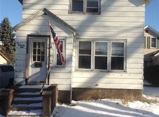 421 S 7th St, Escanaba, MI 49829