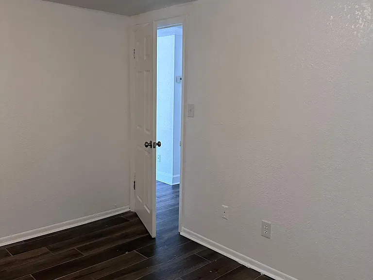 8638 Allamanda St — Photo 28