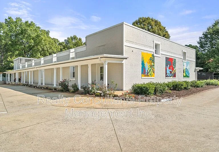 604 E Iredell Ave #5 — Photo 1