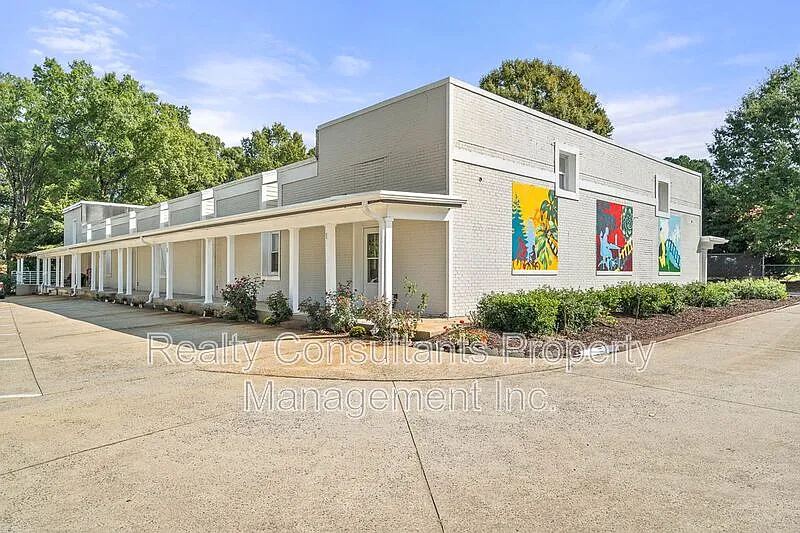 604 E Iredell Ave #5